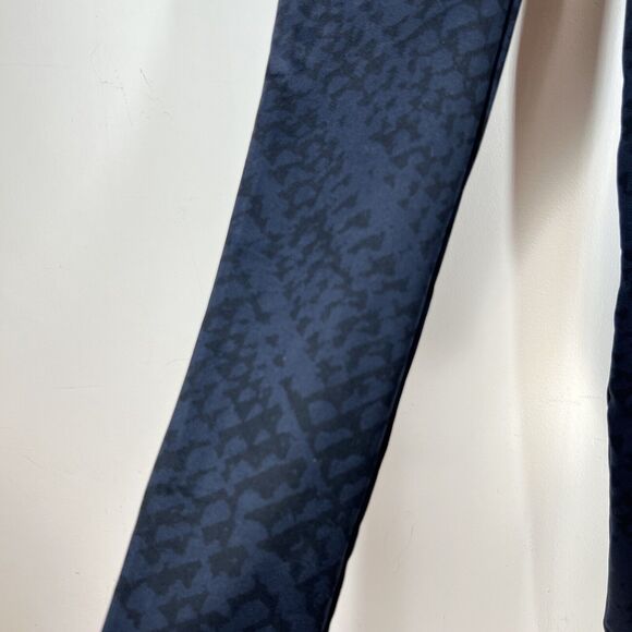 SPANX Size Large L Blue Pull On Leggings Side Seam Inseam geometric pattern - Picture 4 of 7